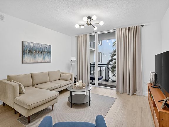 3rd image of 510 NW 84th Avenue #342