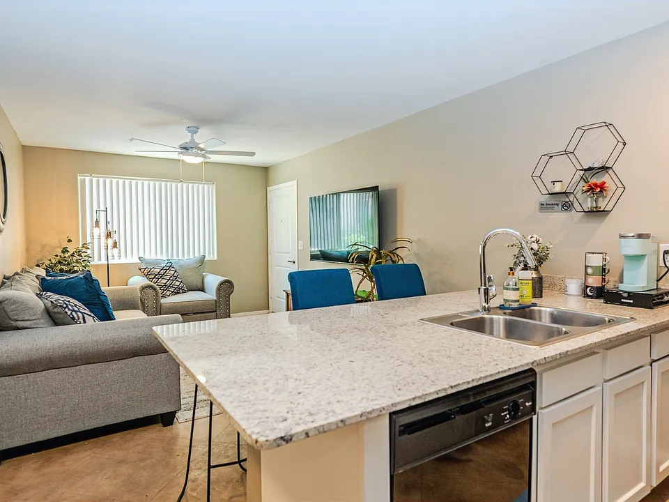 New 2br2ba Living Room + Kitchen countertop