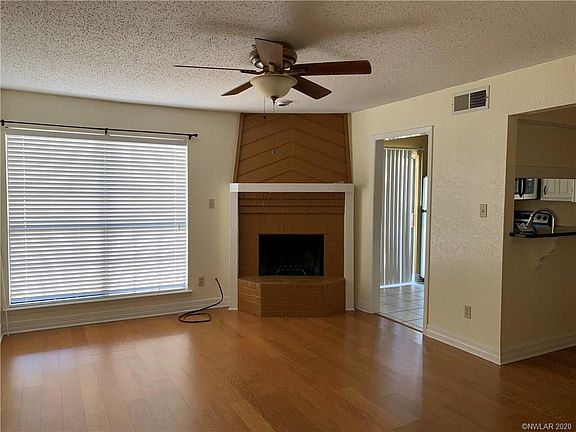 2nd image of 3100 Fairfield Ave Unit 14D