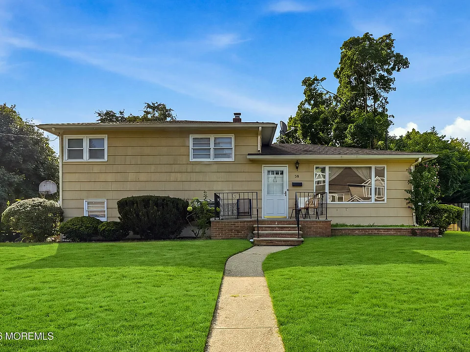 38 Hilltop Rd