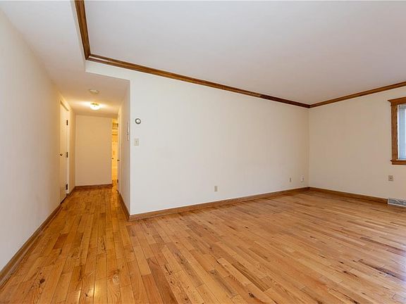 4th image of 2784 Euclid Heights Blvd APT 8
