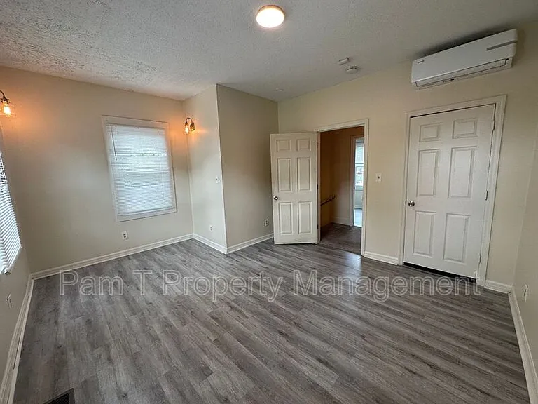 814 Ott St — Photo 10