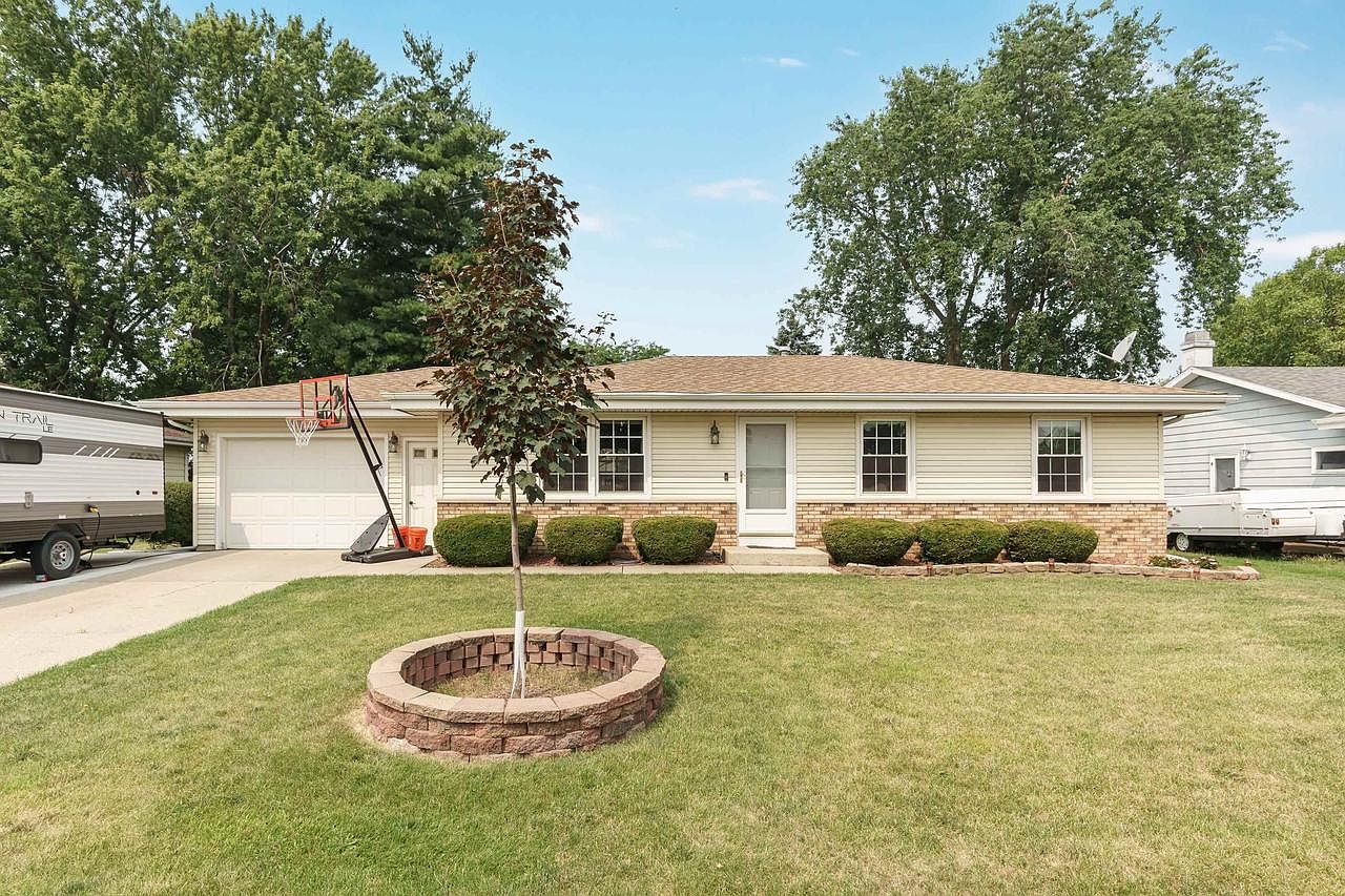 2216 South Arch Street, Janesville, WI 53546 MLS 1960587 Zillow