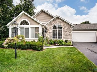 7433 Pineview Ln, Toledo, OH 43615