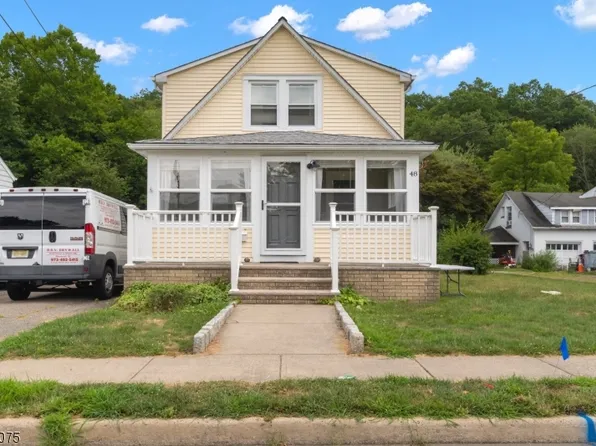 48 Van Dam Ave, Bloomingdale Boro, NJ 07403