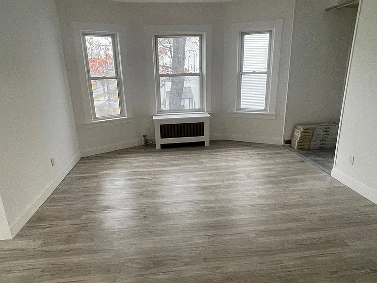 59-61 Salem St — Photo 3