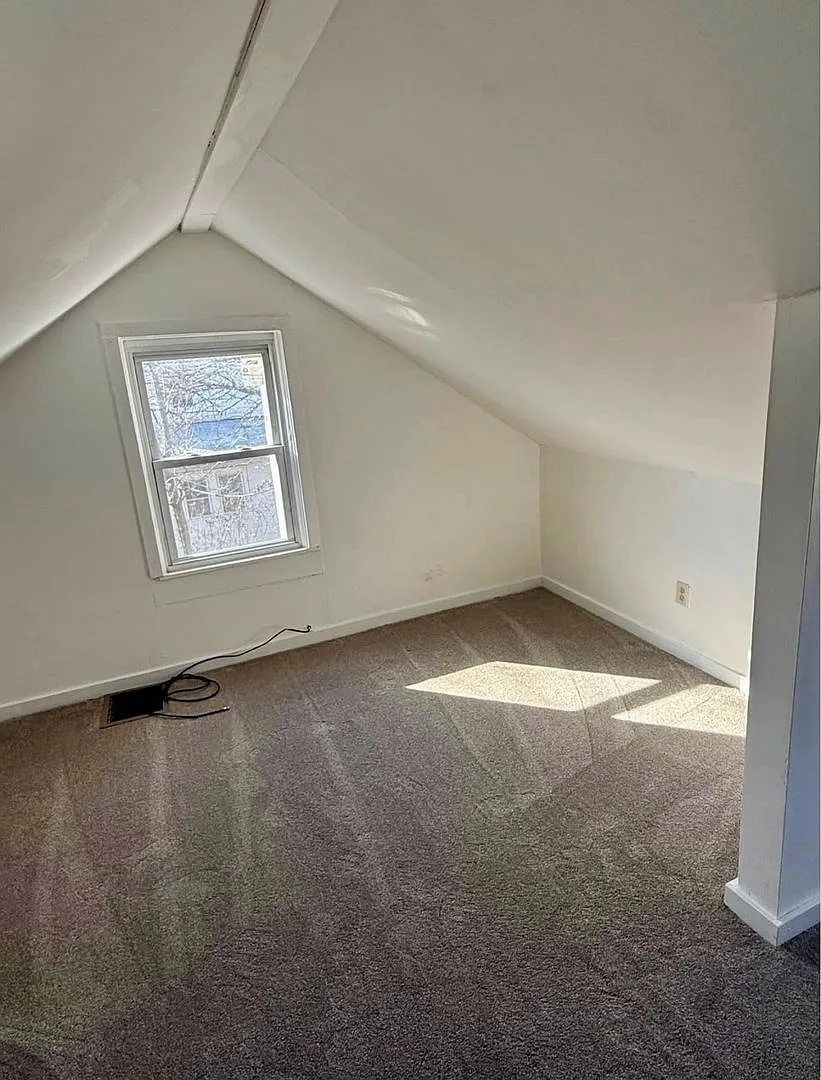 3 Bedroom Home for Rent in Ewing, NJ — Photo 2