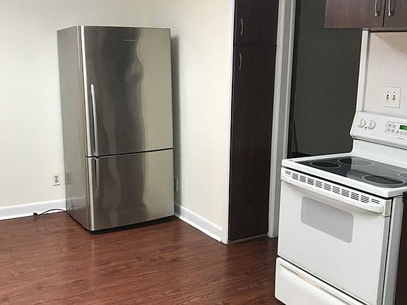 2nd image of 124 Midland Ave #1
