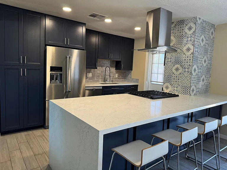 1436 S Beck Ave — Photo 1