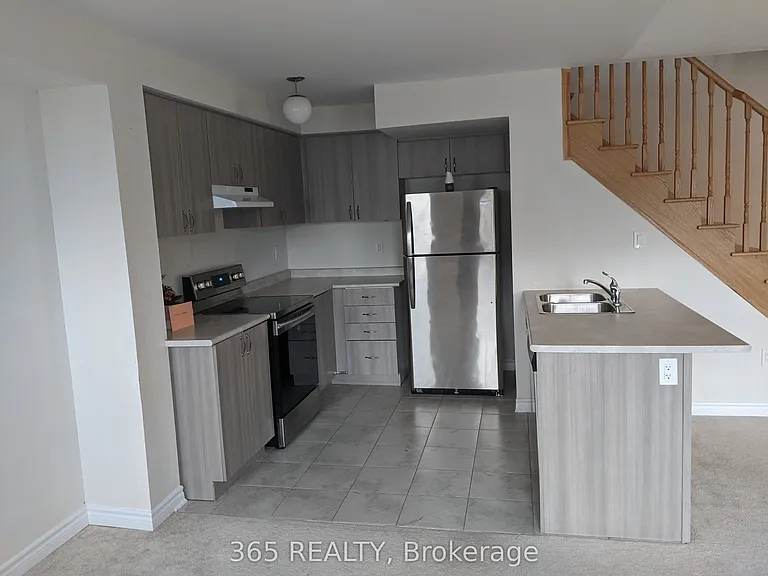 200 Veterans Dr #194 — Photo 5