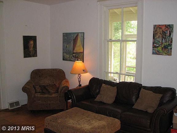 4th image of 8582 Springs Dr