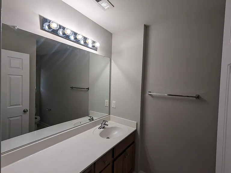 4613 Forestridge Commons Dr — Photo 11
