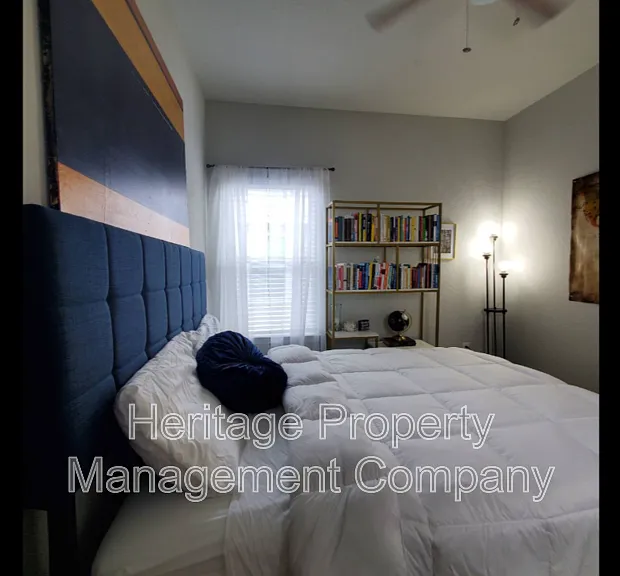 10522 Barbeque Bay — Photo 8