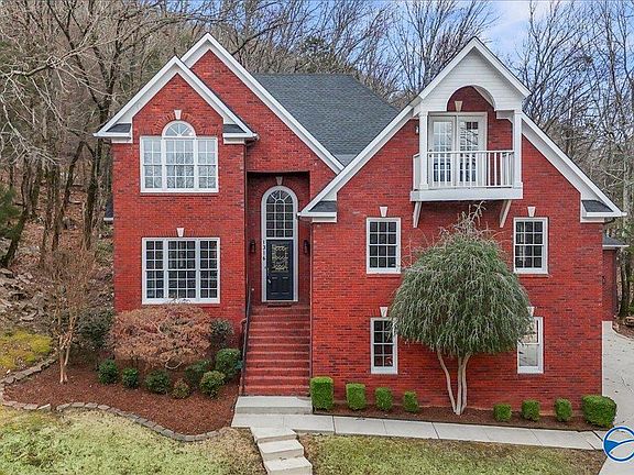 2nd image of 1316 Chesterfield Rd SE