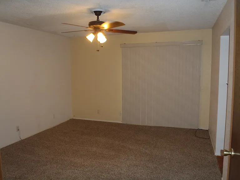 1249 Mountain View Dr — Photo 6