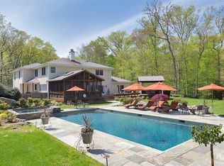 10 Pond Ln, Armonk, NY 10504