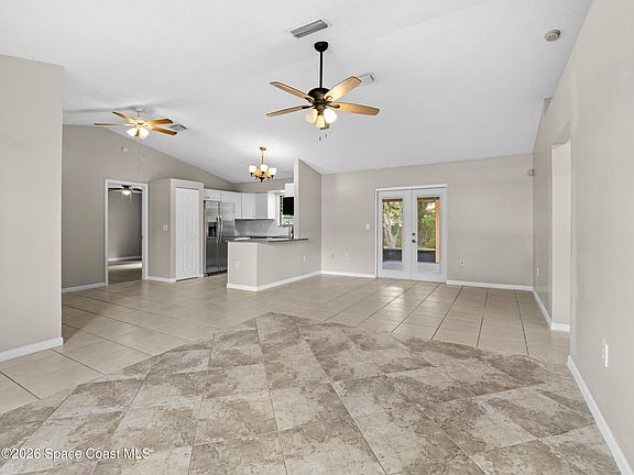 5th image of 971 Gannet Ave NW