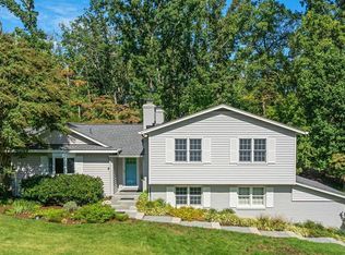 682 Carlisle Dr, Arnold, MD