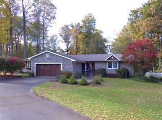 10070 Hamot Rd, Waterford, PA 16441