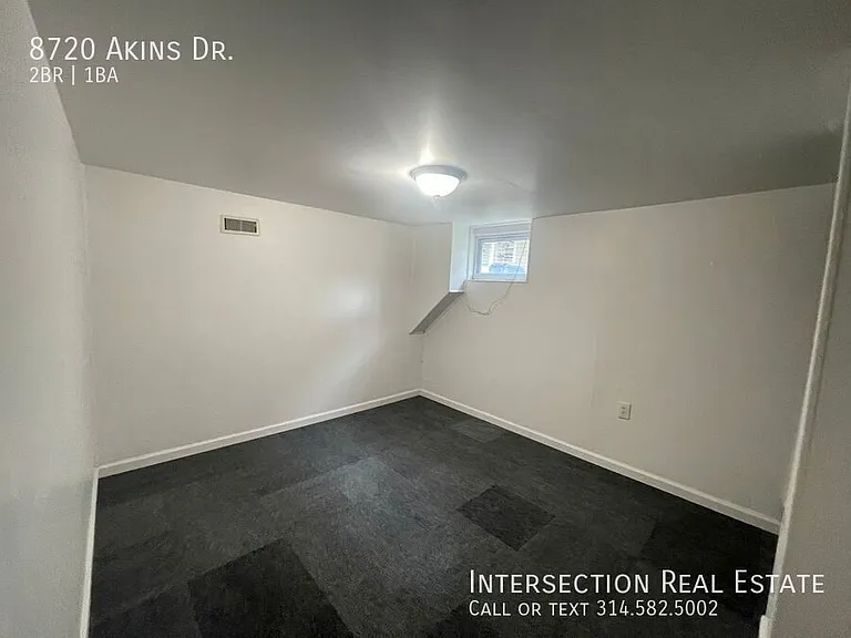 8720 Akins Dr — Photo 10