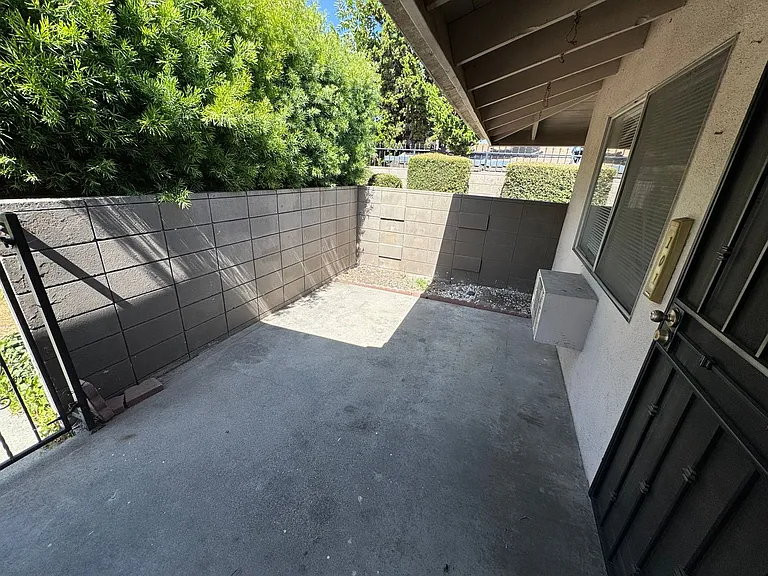10743 Magnolia Ave #101 — Photo 13