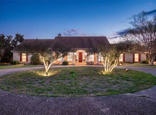 117 Vista Oaks Dr, Dripping Springs, TX 78620