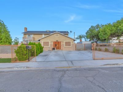 2752 Phoenix St, Las Vegas, NV, 89121