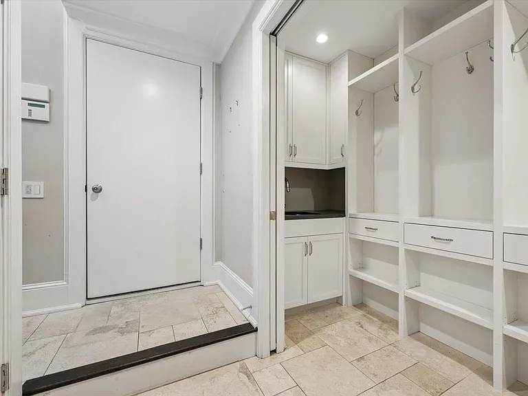 458 W Deming Pl — Photo 27