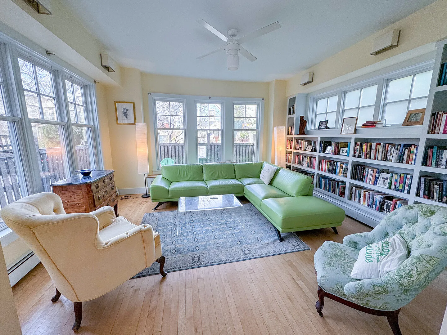 Single family, Harvard University, Red Line — Photo 1
