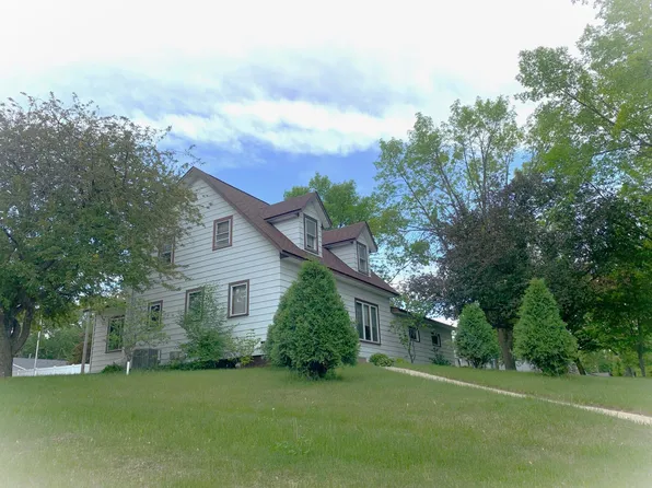 502 S 10th St, Montevideo, MN 56265
