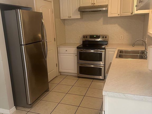4th image of 309 Pelican Dr