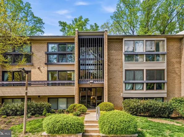2116 Green Watch Way #200D, Reston, VA 20191