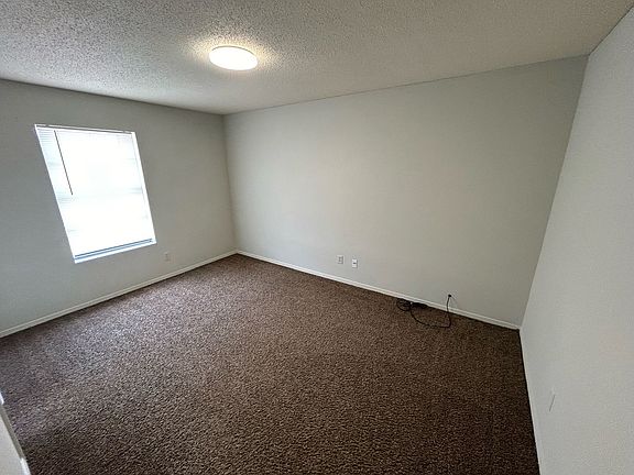 5th image of 49 Southland Ct