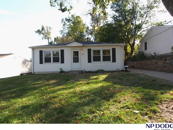 6621 A St, Omaha, NE 68106