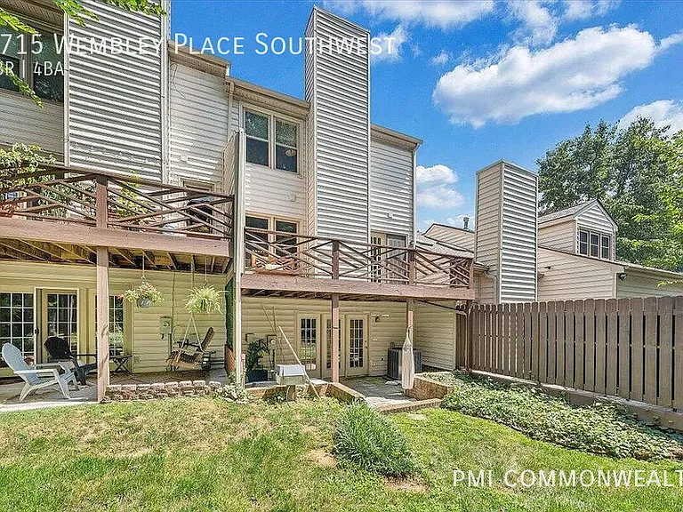 4715 Wembley Pl SW — Photo 4