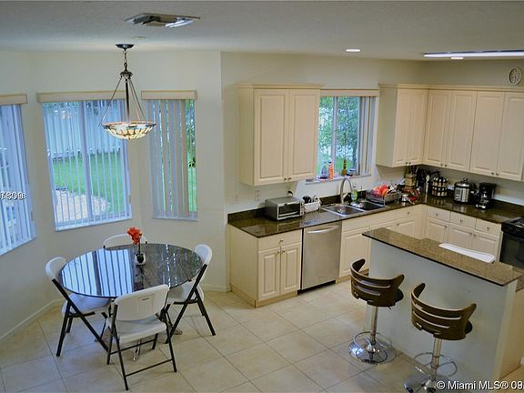 3rd image of 6143 SW 191st Ave