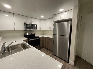 19555 NE 10th Ave #301, Miami, FL 33179