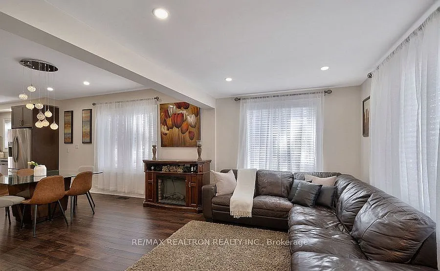 4 bed, $3,499 — Photo 2