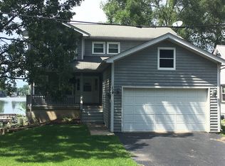 114 Janet Dr, Island Lake, IL 60042