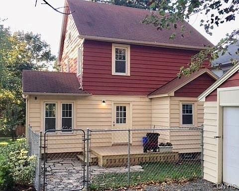 3rd image of 219 Wolcott Ave