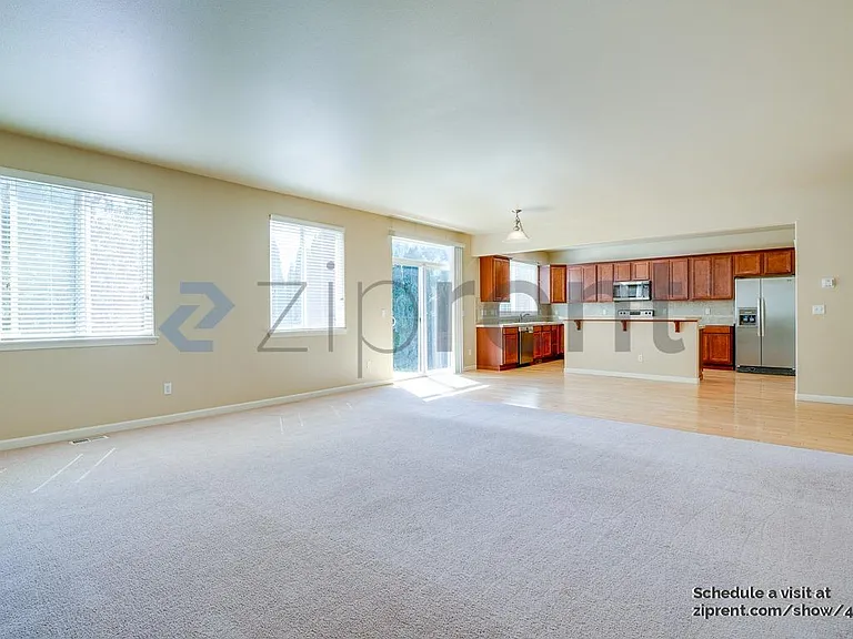 2344 Pleasanton Ct SE — Photo 8