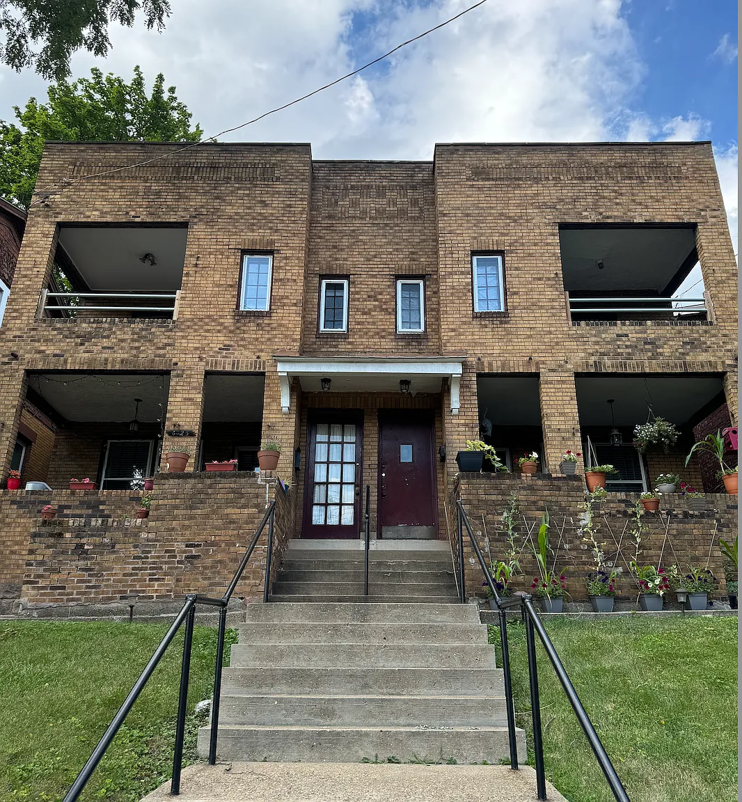 2 bed, 1075 sqft, $1,425 — Photo 1