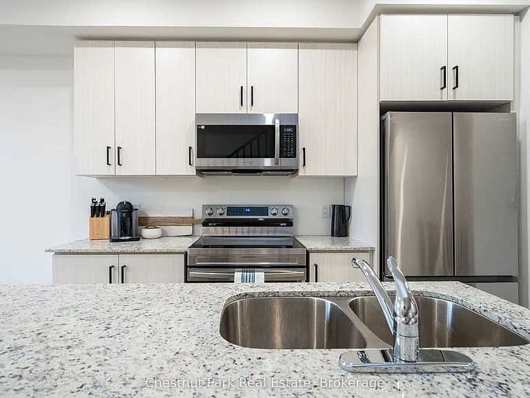 35 Dawson Dr #3 — Photo 6