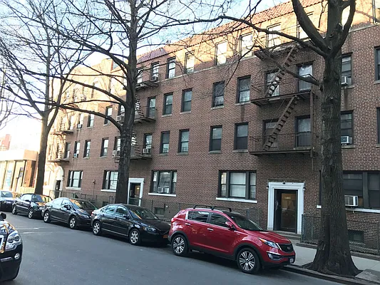 Rented by Michael Apfelbaum, LREB | media 1