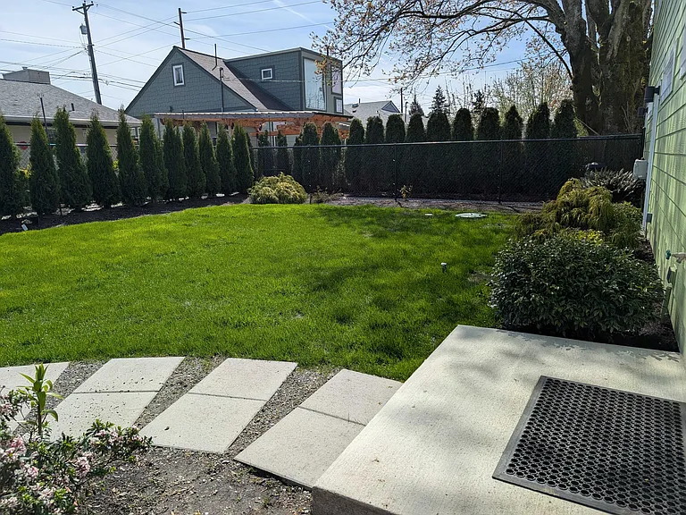 2414 N Stevens St #B — Photo 4