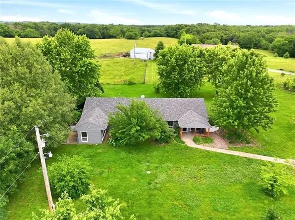 1641 NW 100th Rd, Kingsville, MO 64061