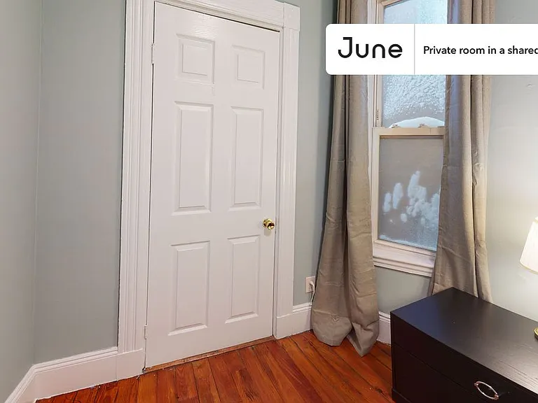 11 Linden St #A — Photo 3