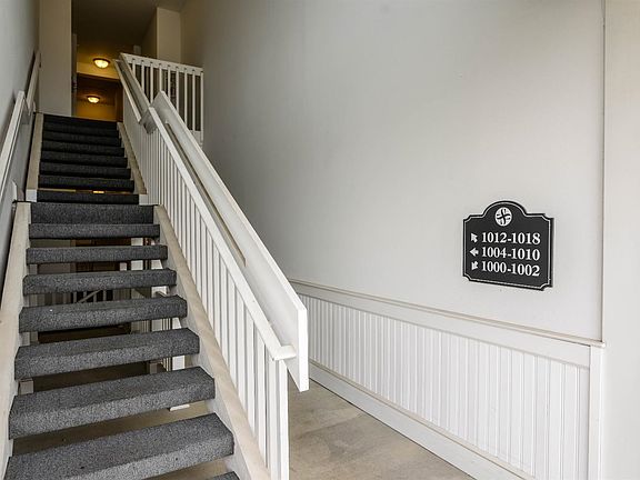 4th image of 1016 W Summerfield Glen Cir