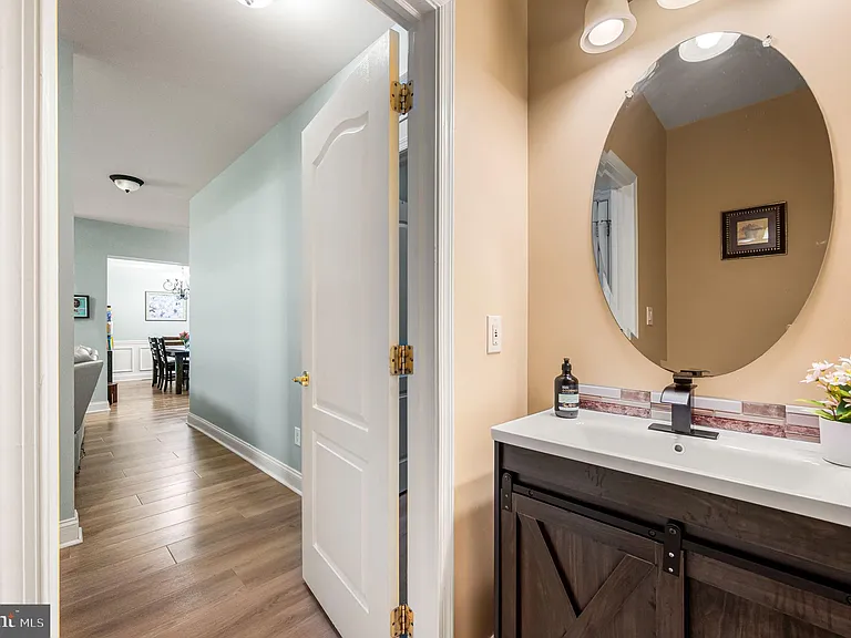 2413 Copper Creek Rd — Photo 17