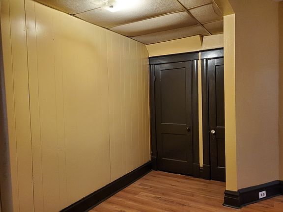 5th image of 4441 Clarence Ave